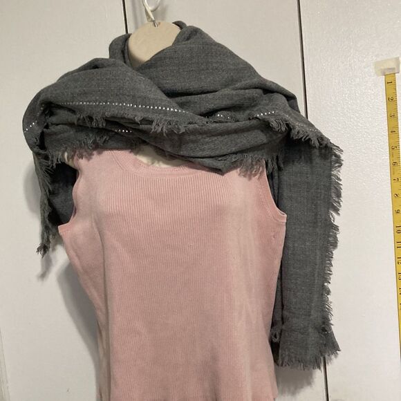 ANN TAYLOR Gray Silver Dot Embellished Fringe Scarf Shawl Wrap 35 x 78 inches - Picture 9 of 11